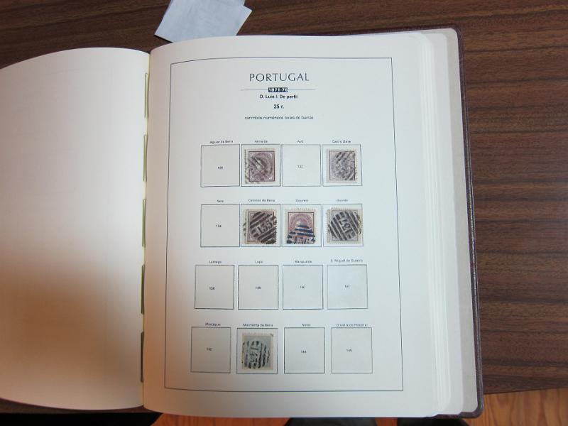 0015 (155).jpg -     Lote:    15      Marcofilia      Lotes Especiais       Descrição:      Portugal.   Colecção especializada de marcas numéricas das 1.ª e 2.ª reformas em selos de 25 reis, desde D. Maria II até D. Luís I, de frente. Lote a ver.        Lote       Valor Base:     &euro; 1.500,00     Valor Venda:     &euro; 3.000,00     